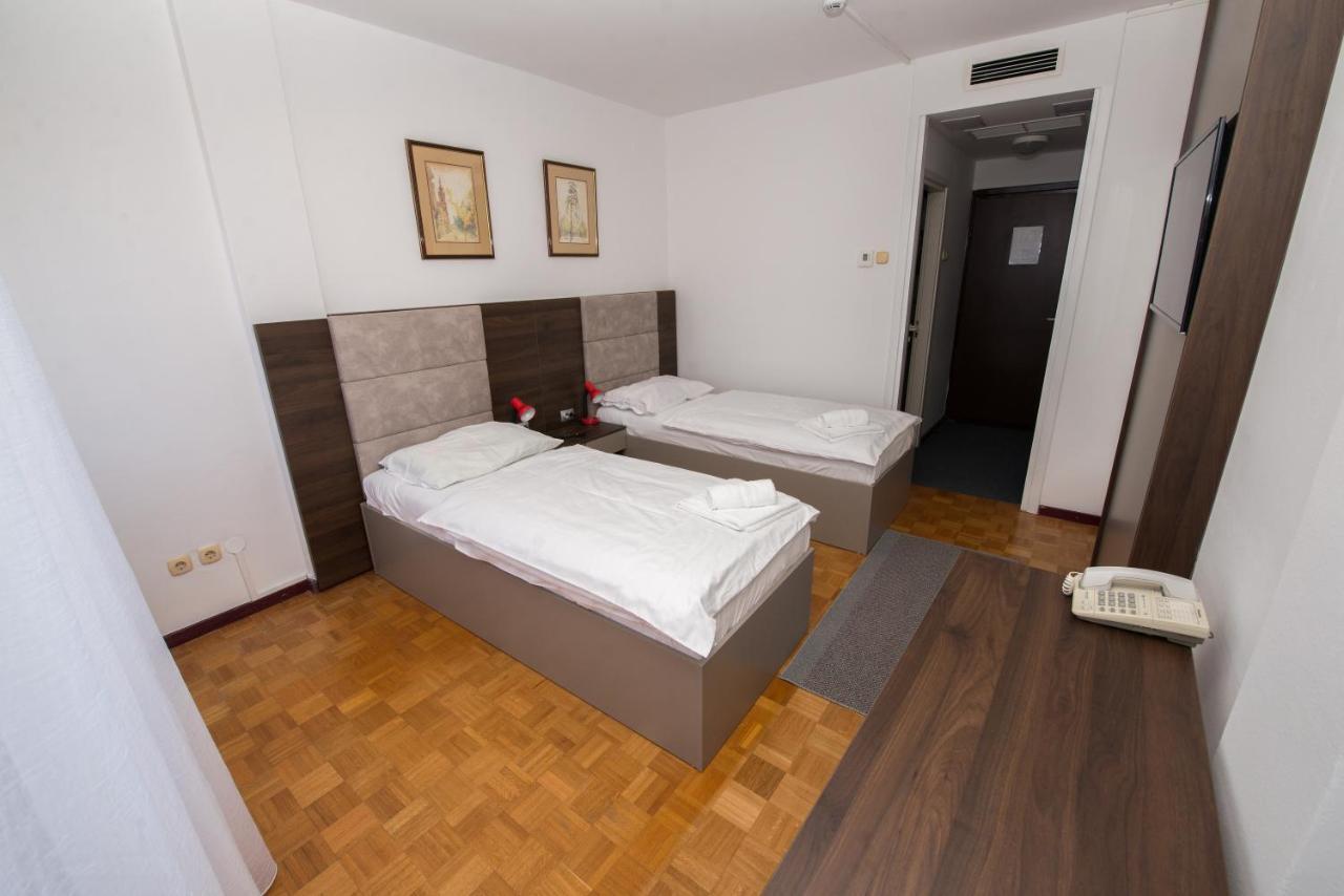 Hotel Central Bjelovar Exterior foto