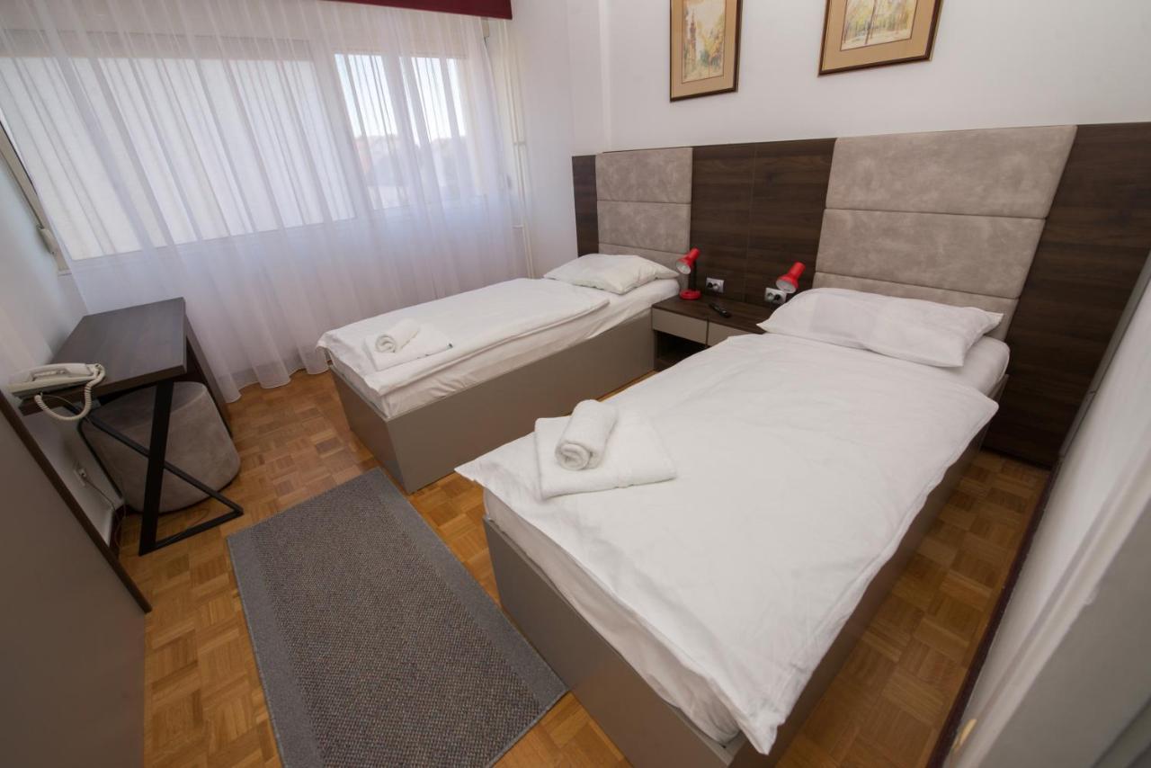 Hotel Central Bjelovar Exterior foto